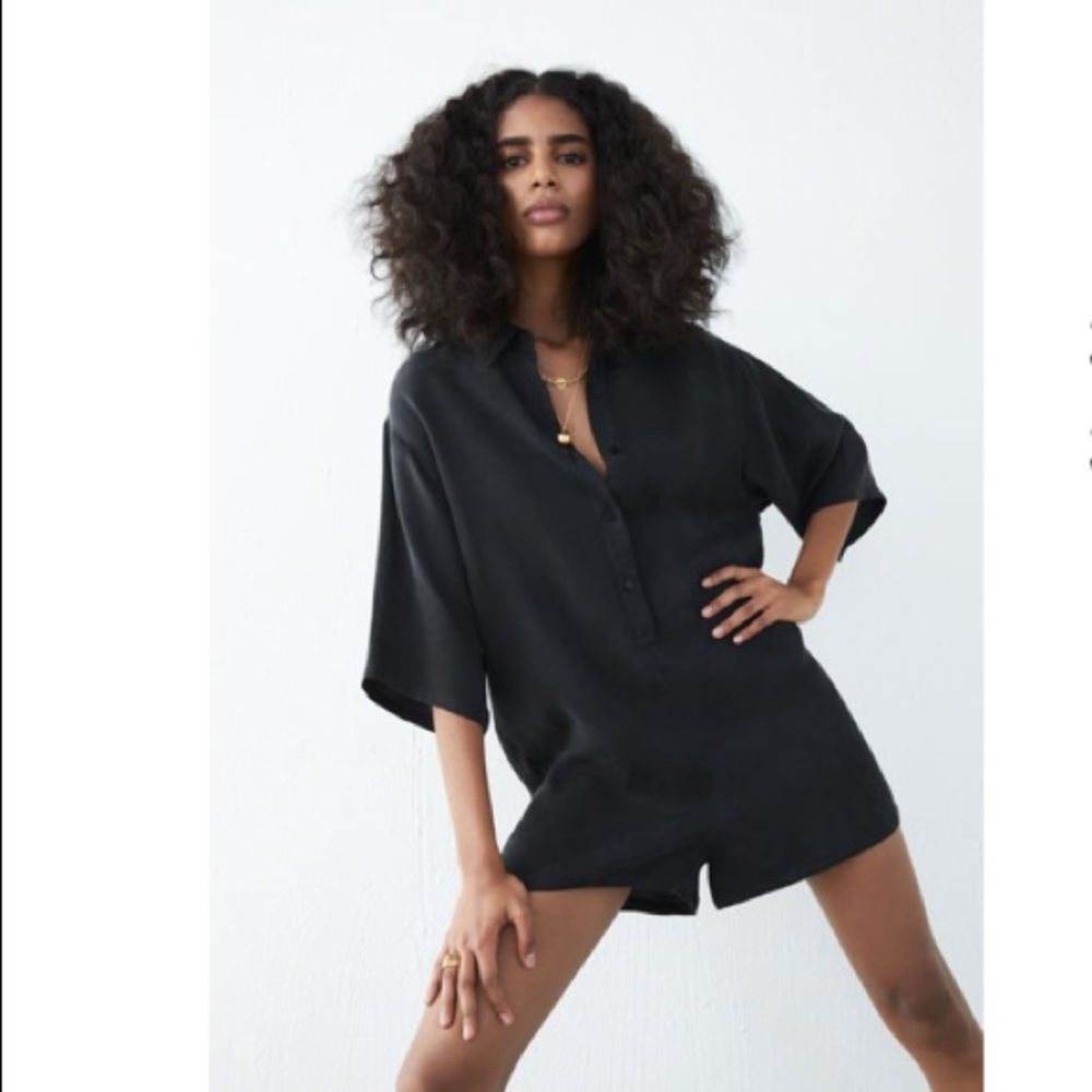 Flowy Short Jumpsuit Black Zara